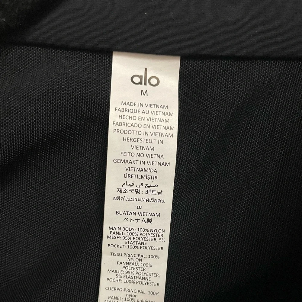ALO Yoga NWOT Origin Full Zip Track Jacket Black Size M - Picture 11 of 14